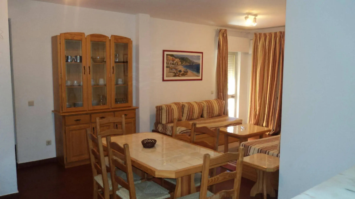 Parque Mourabel, Oasis Village, Pe do Lago