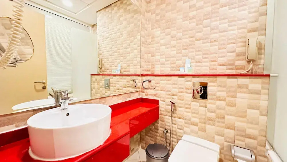 Отель Reflections Hotel