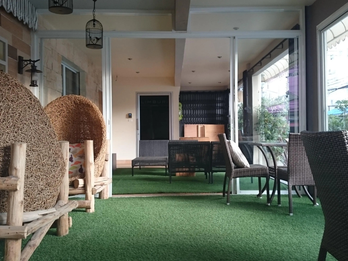 Limburi Hometel