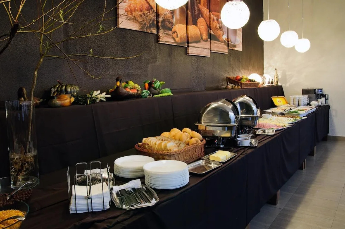 Baza Hotelowa Nowe Horyzonty