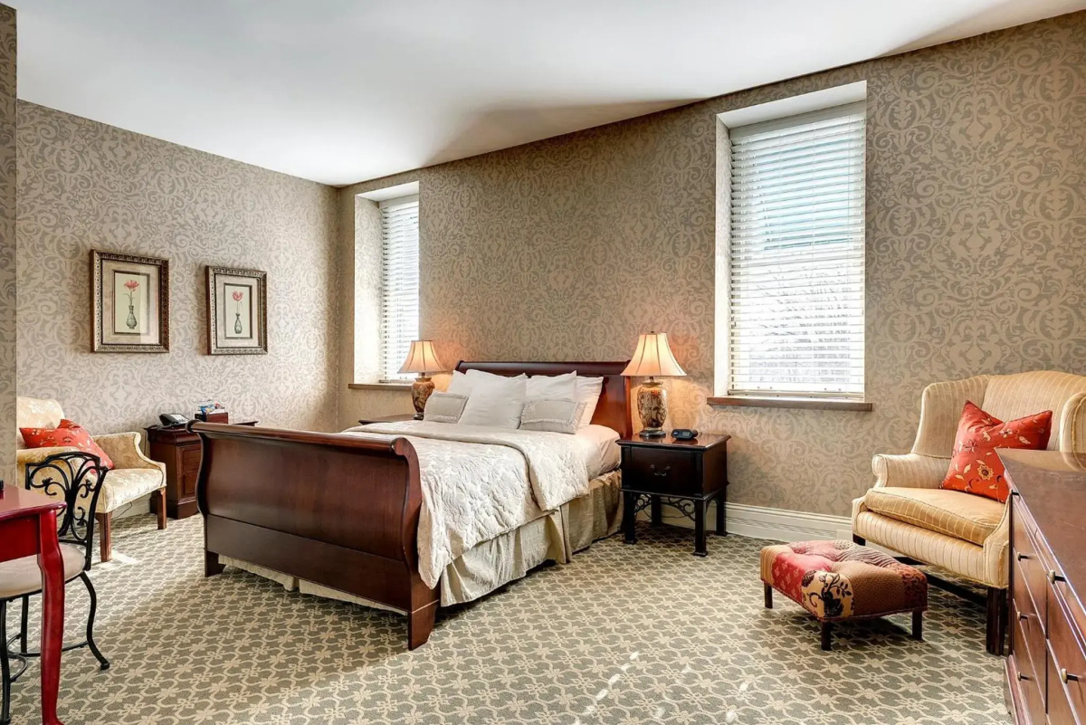 Nicollet Island Inn
