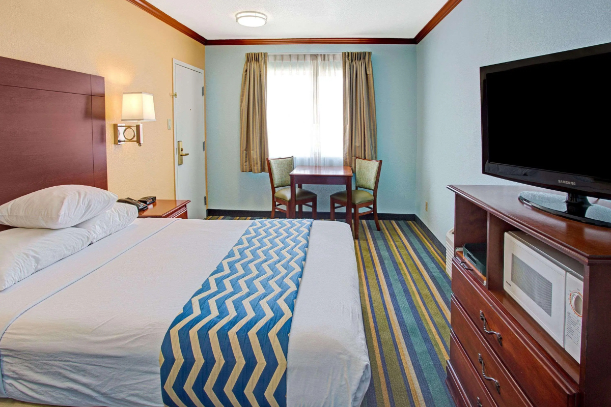 Travelodge by Wyndham Bishop