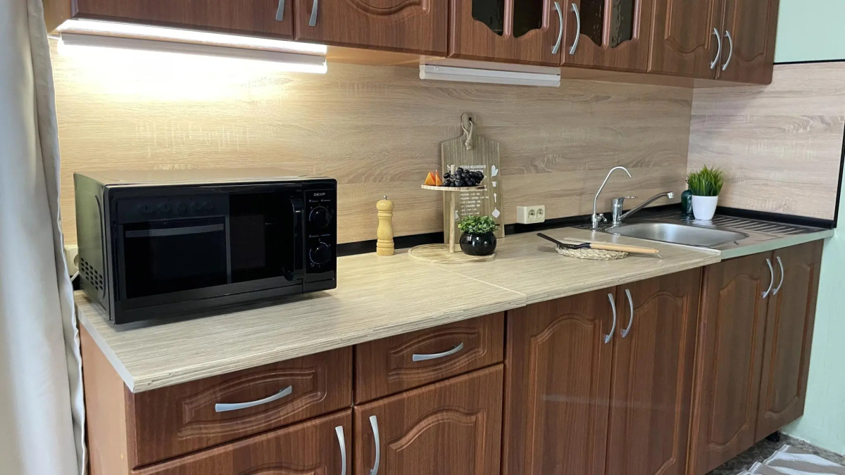 Yousinn (Юсинн) на улице Добролюбова