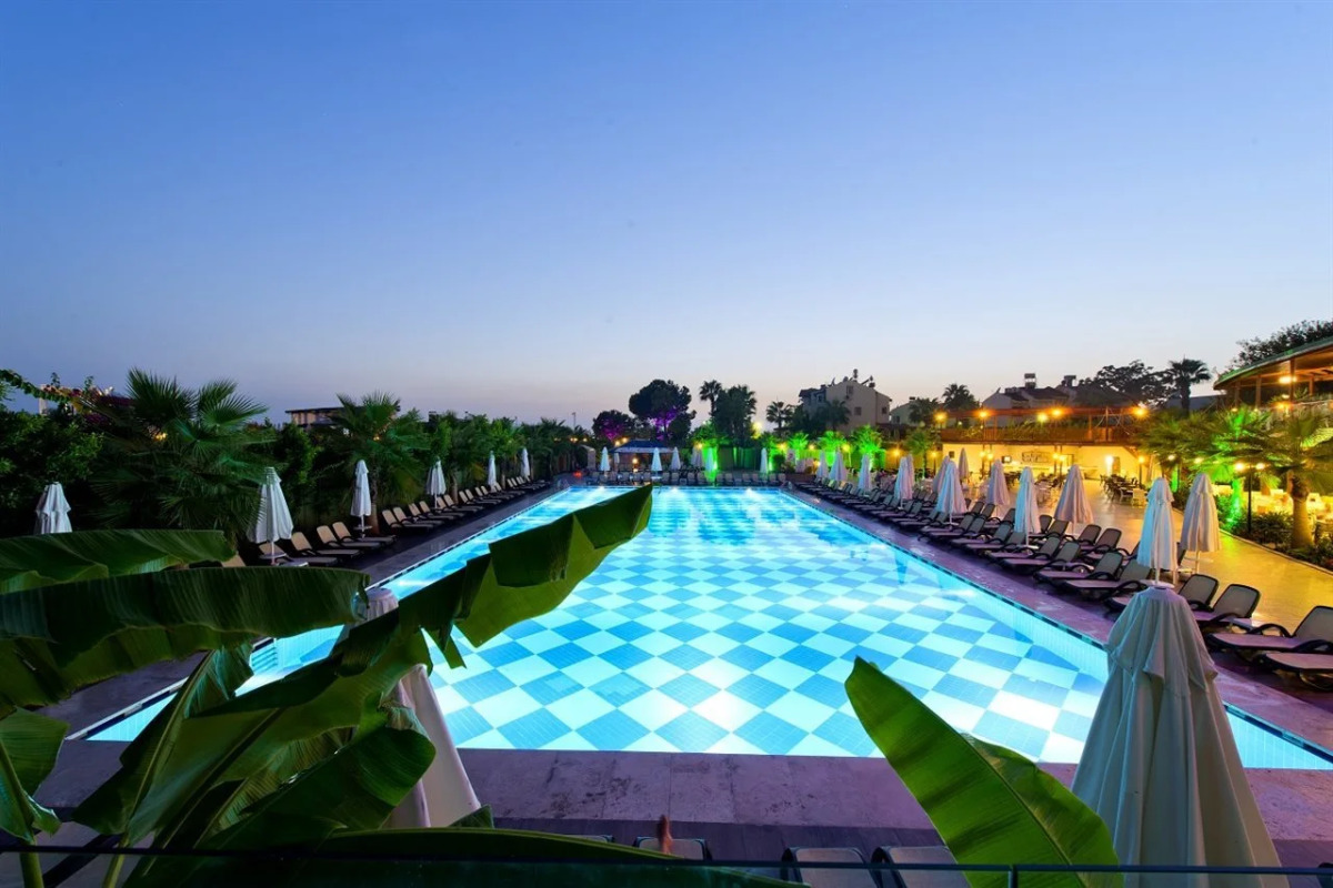 Raymar Resort & Aqua