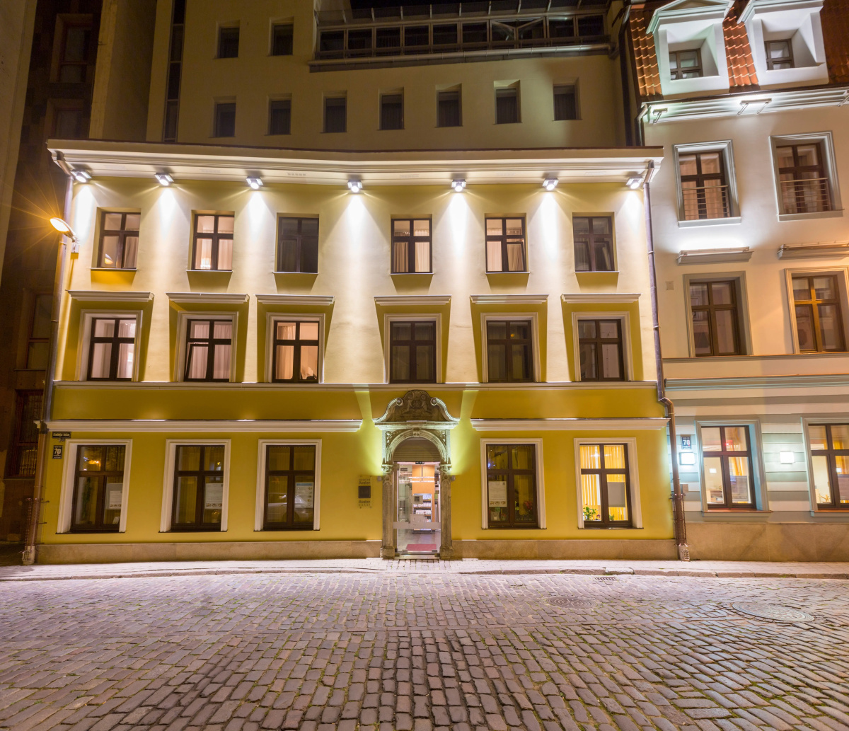 Avalon Hotel & Conferences