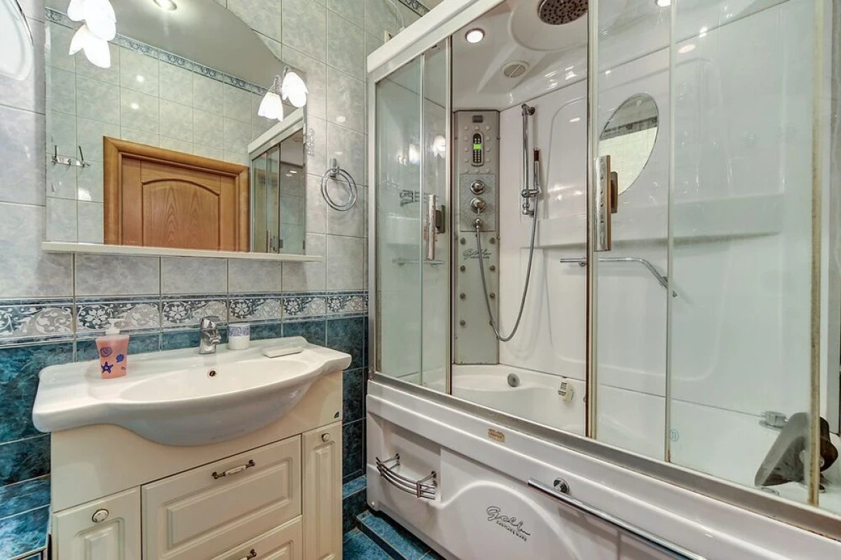 FlatStar on Nevsky 27