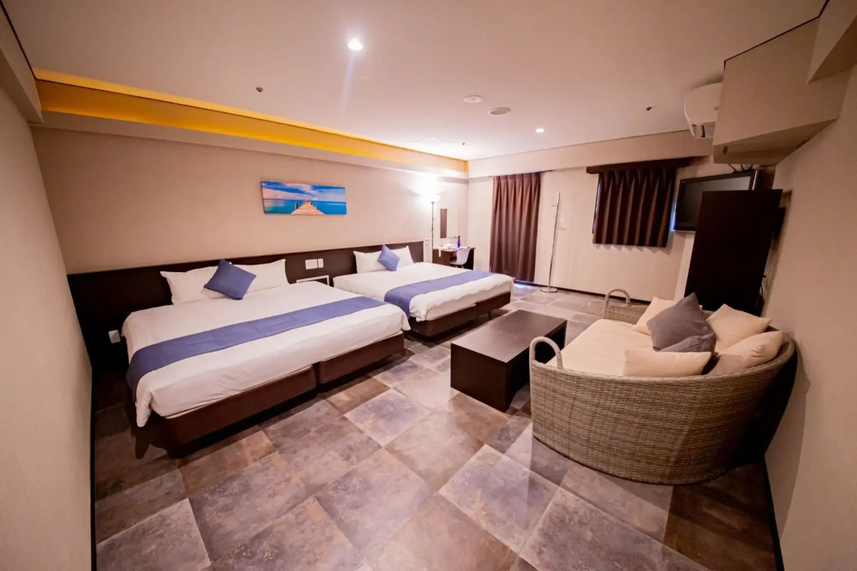 Rycom Crystal Hotel