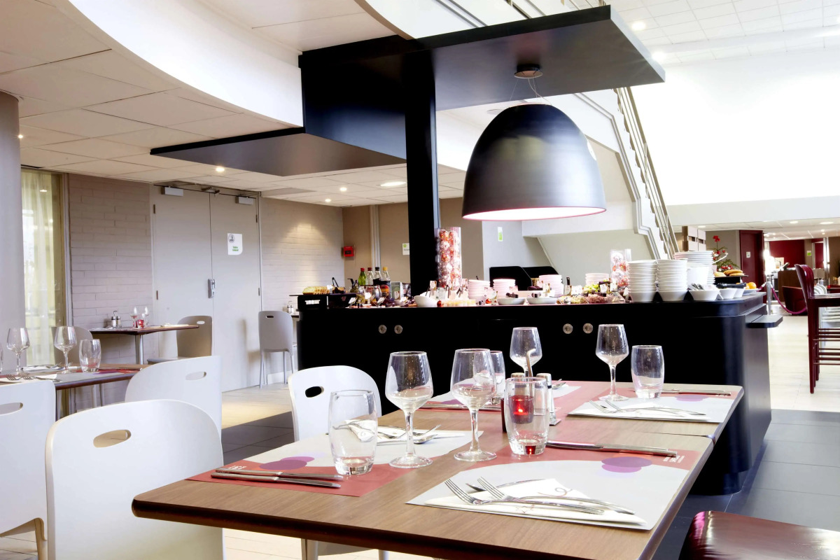 Отель Campanile Paris Est - Porte de Bagnolet 