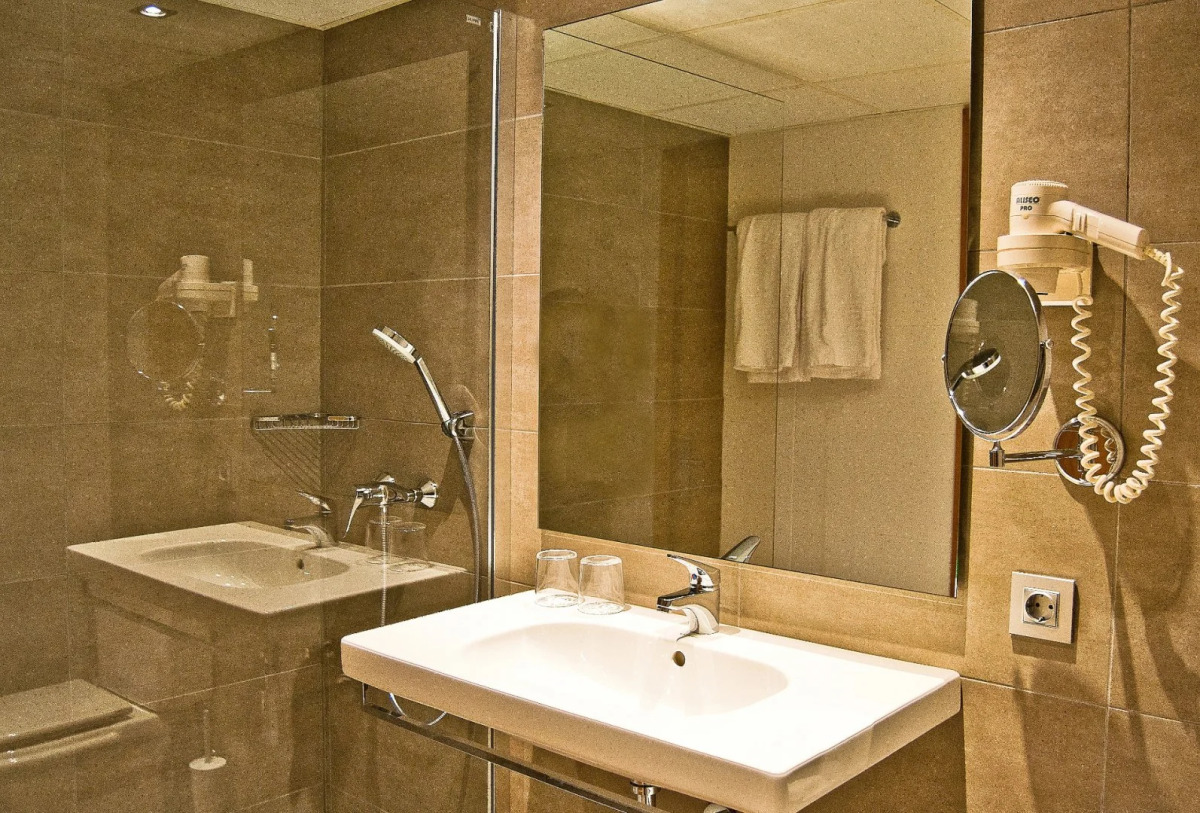 BQ Augusta Hotel
