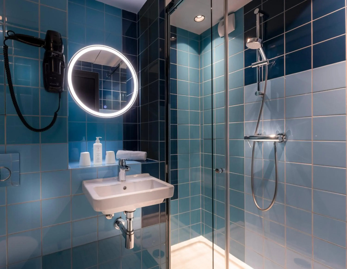 Libertel Canal Saint Martin