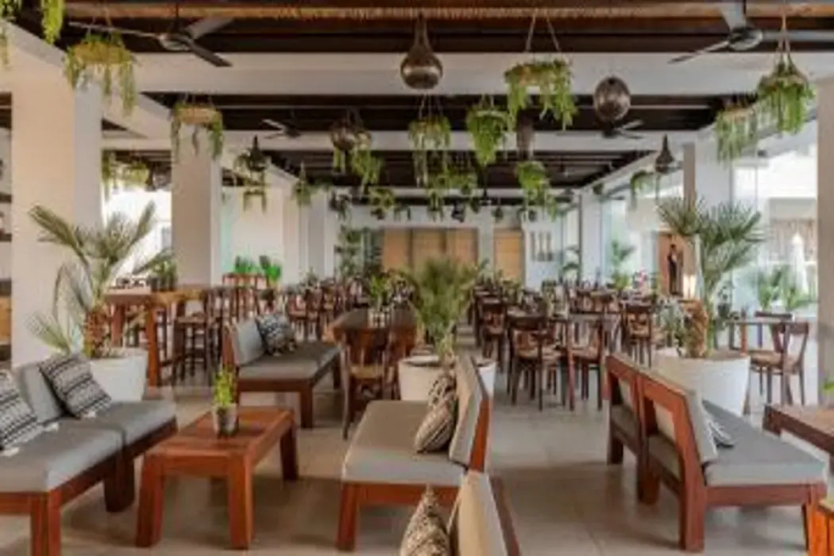 Отель Nelia Beach