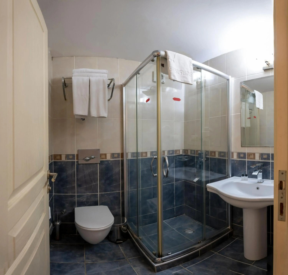 Tugra Hotel