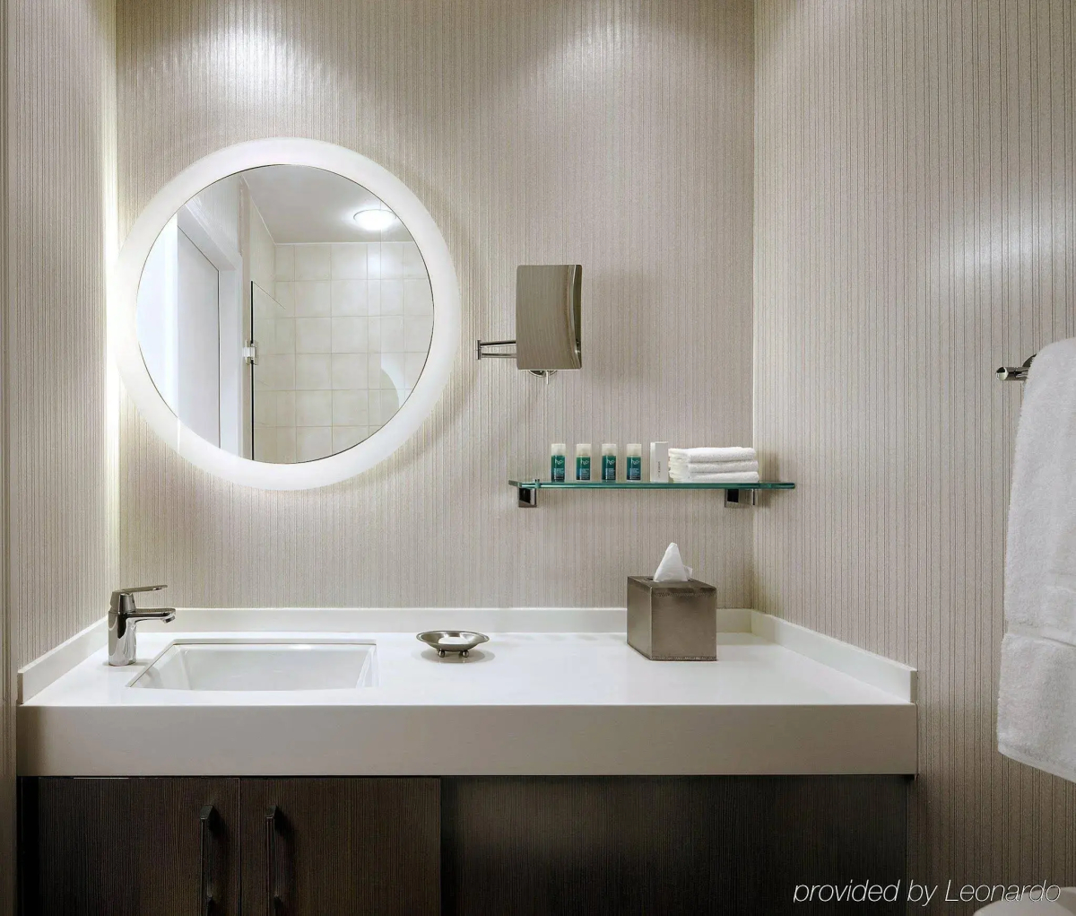 One King West Hotel & Residence