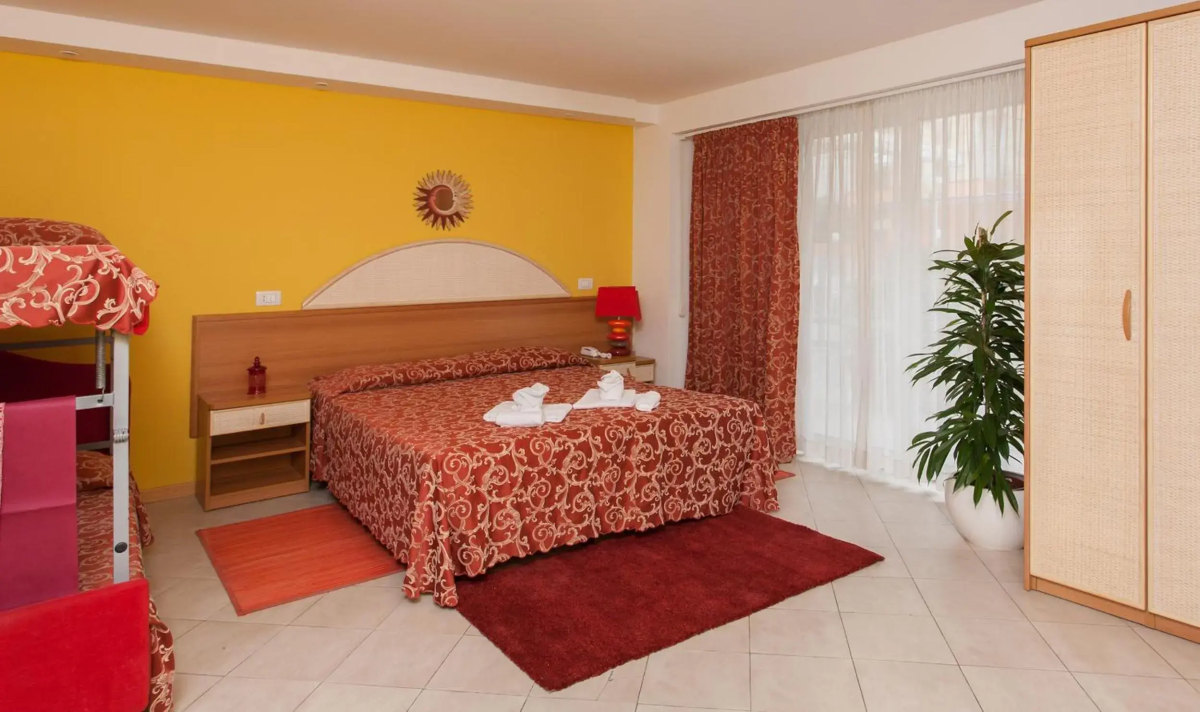 Hotel Bahama