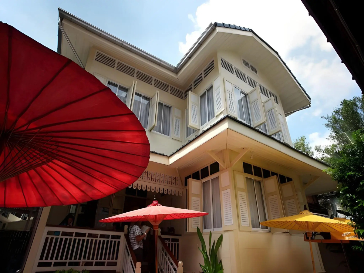 Baan Dinso Hostel