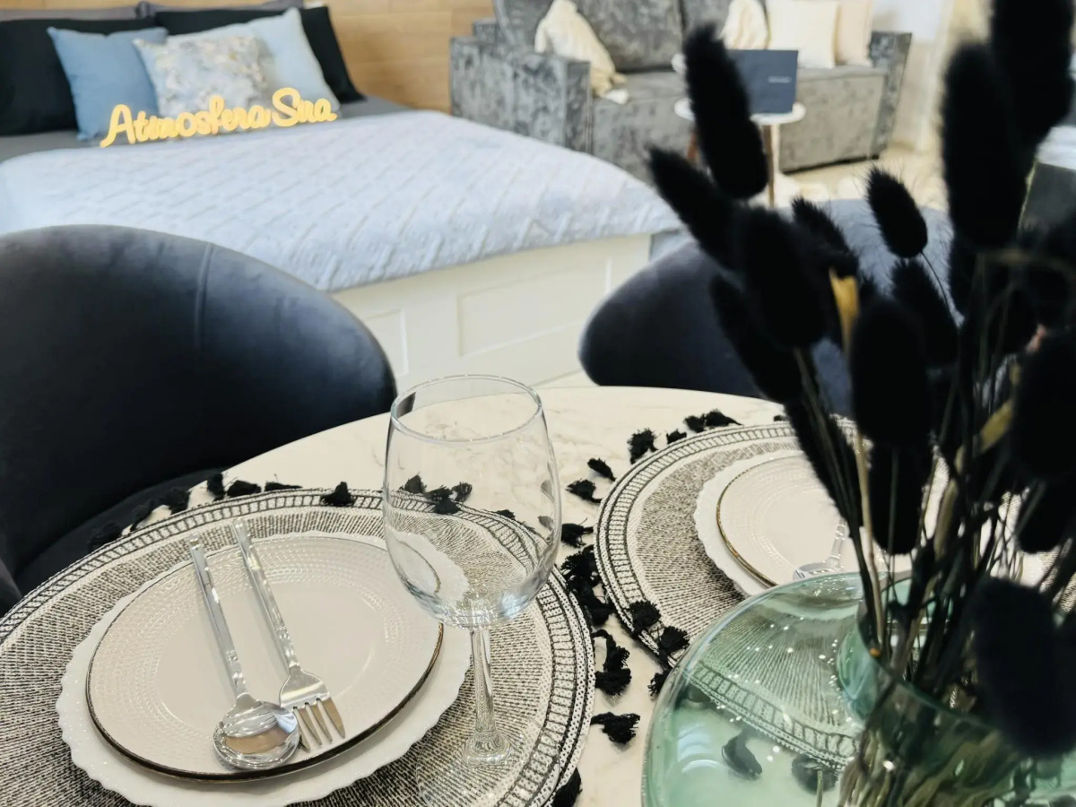 Атмосфера сна на улице Сибирская 42