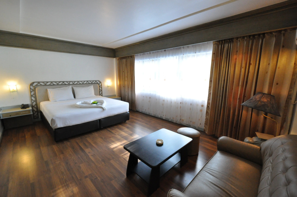 Basaya Beach Hotel & Resort