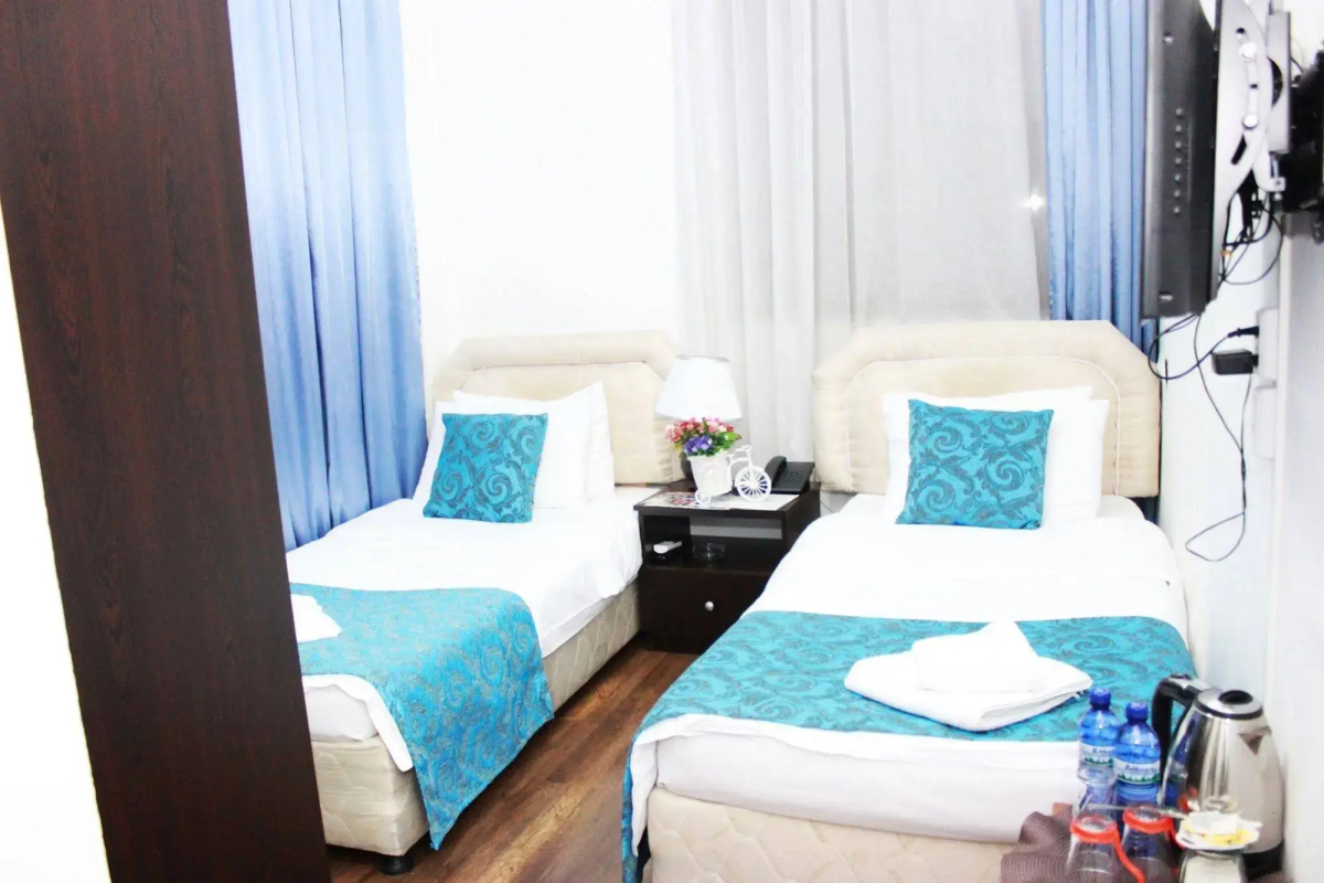 Отель Mirobelle