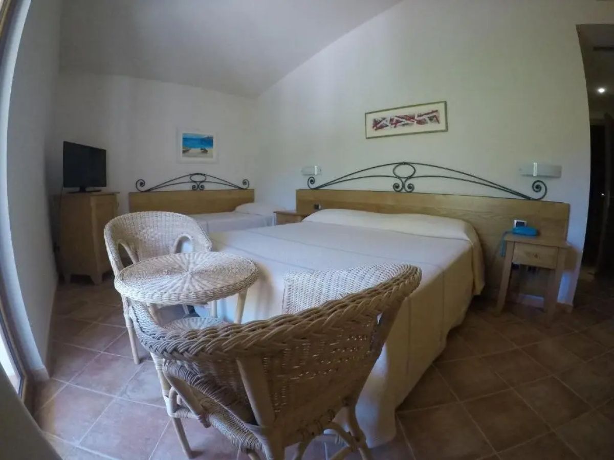 Hotel Villa Gustui Maris