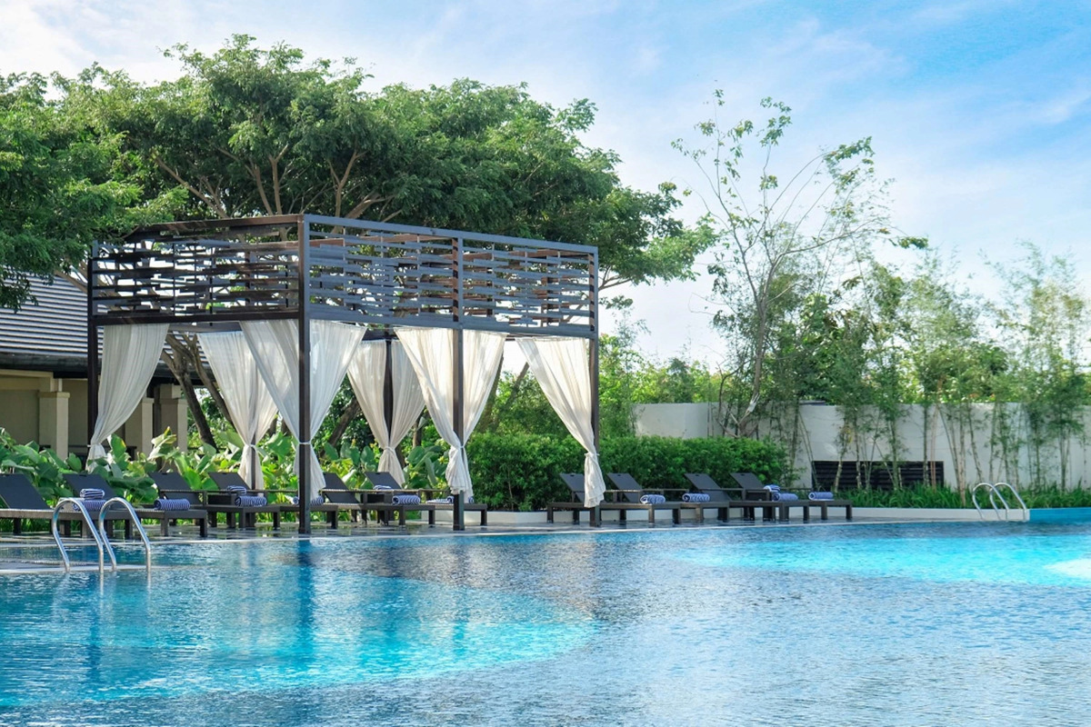 Crimson Resort and Spa Mactan