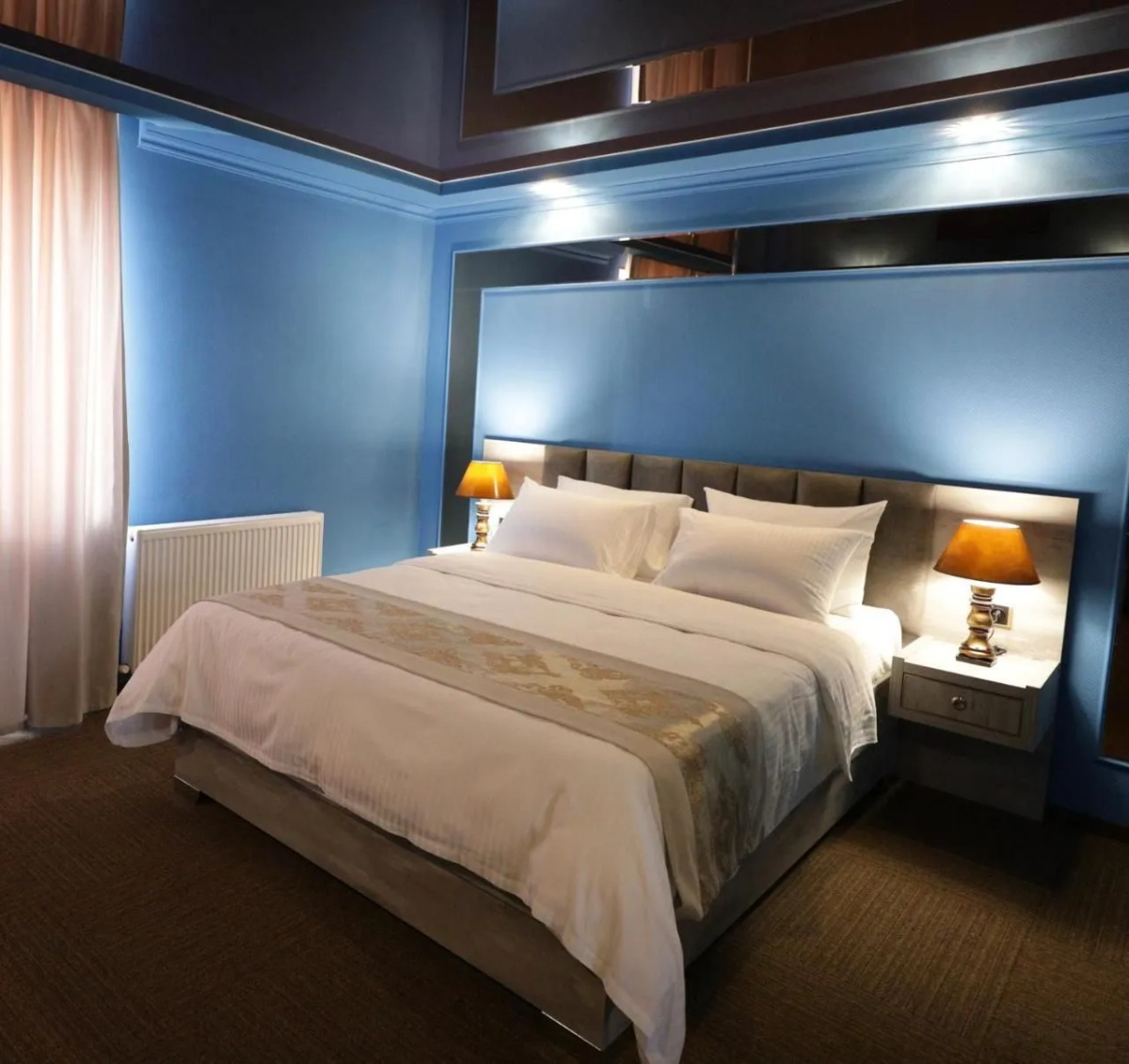 Отель Georgia Gold