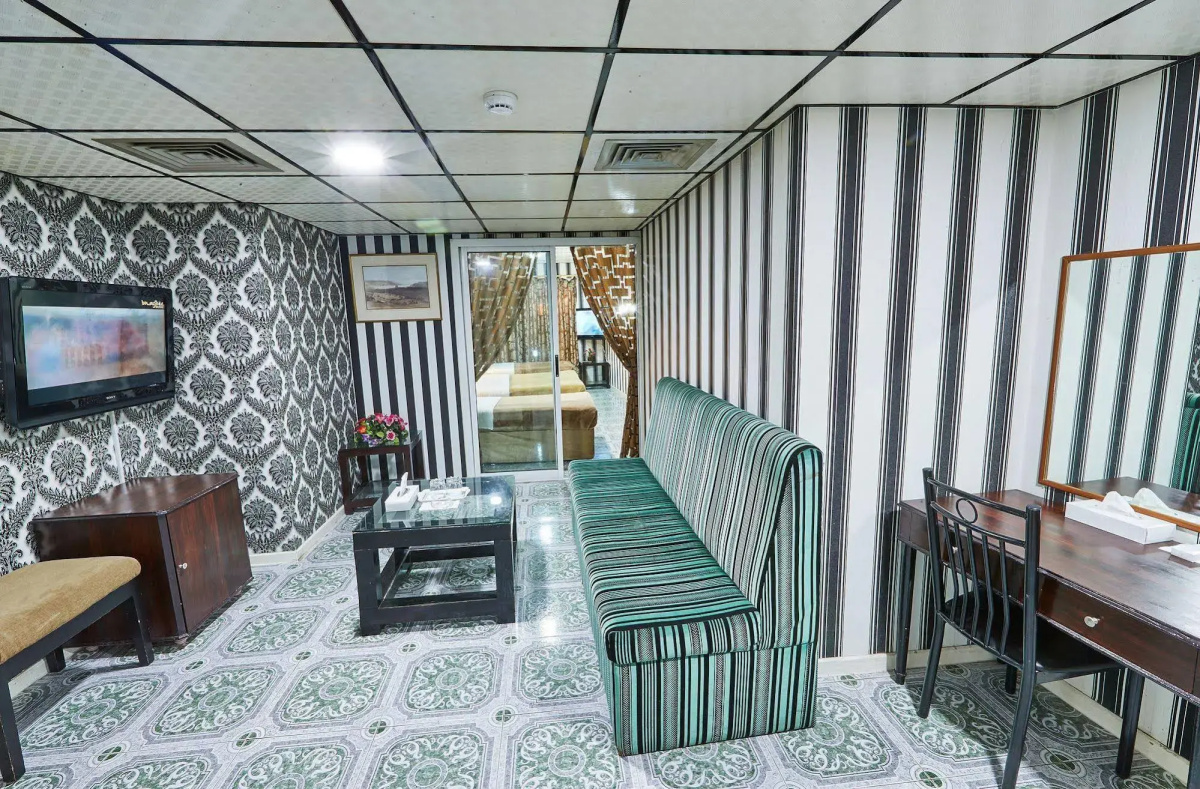 West Hotel
