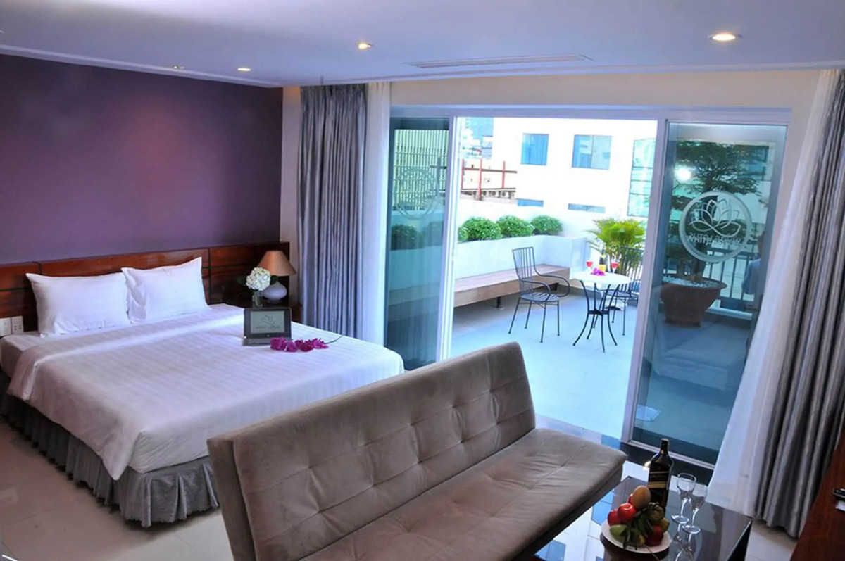 White Lotus Hotel Saigon
