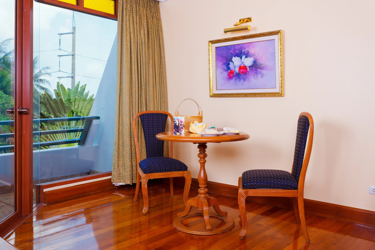 Diamond Cliff Resort & Spa, Patong Beach