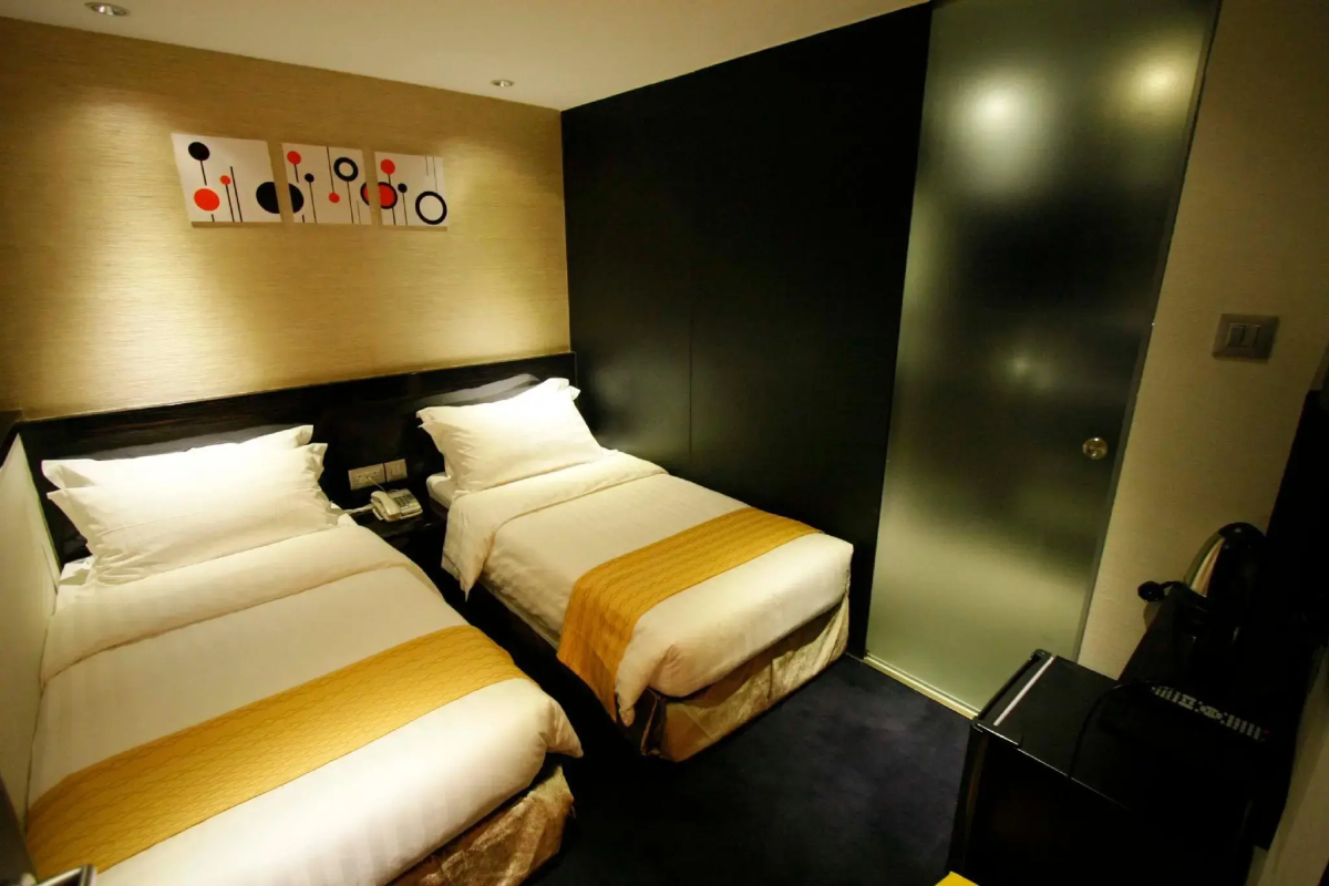 Noble Park Hotel