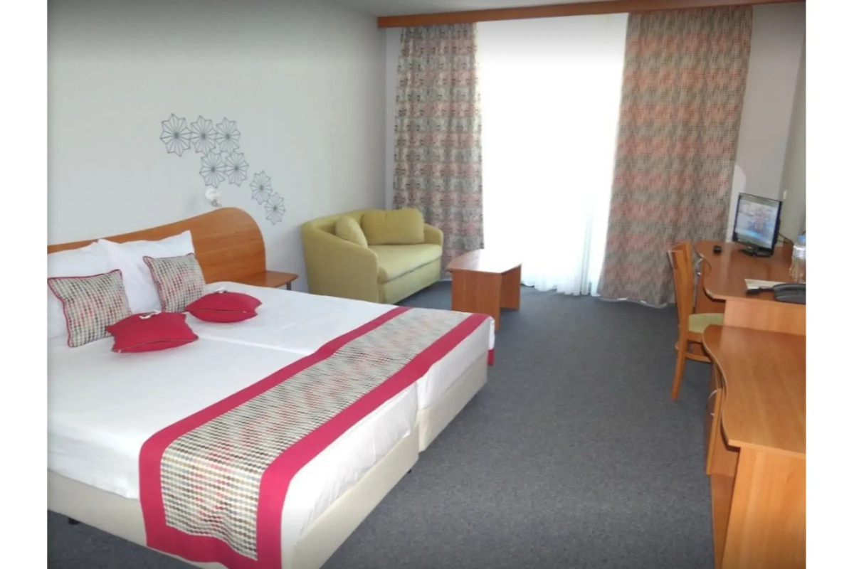 MPM Kalina Garden Hotel