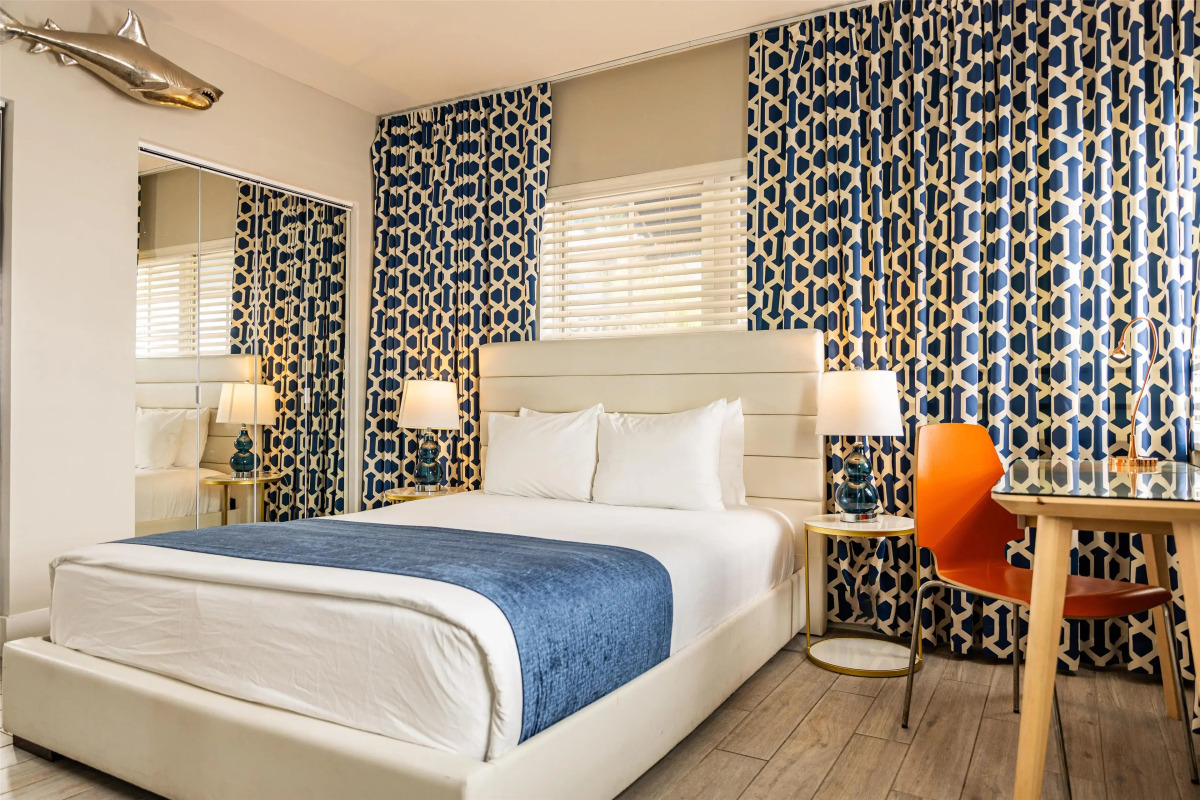 Oceanside Hotel and Suites