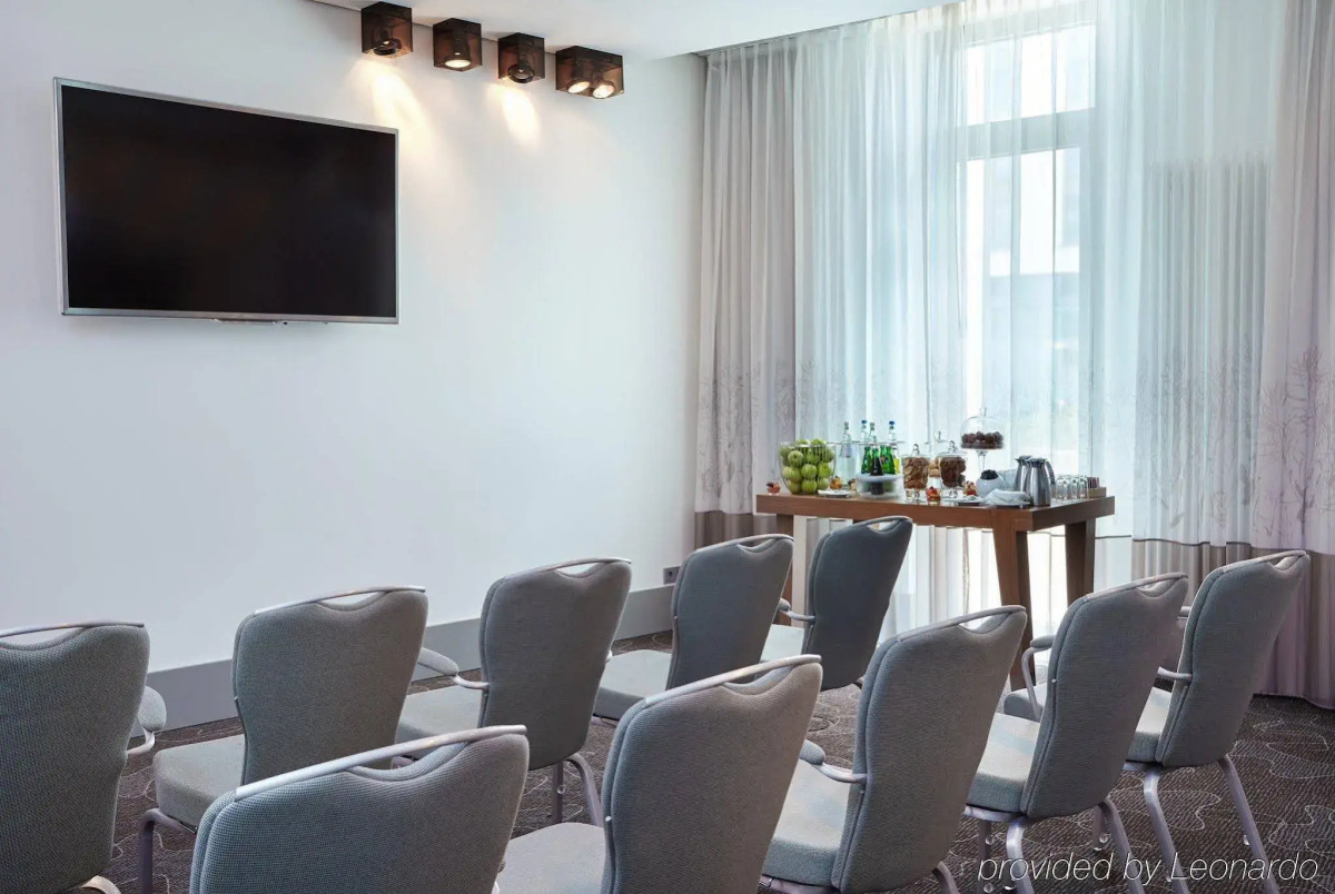 Отель Premier Inn Berlin Alexanderplatz
