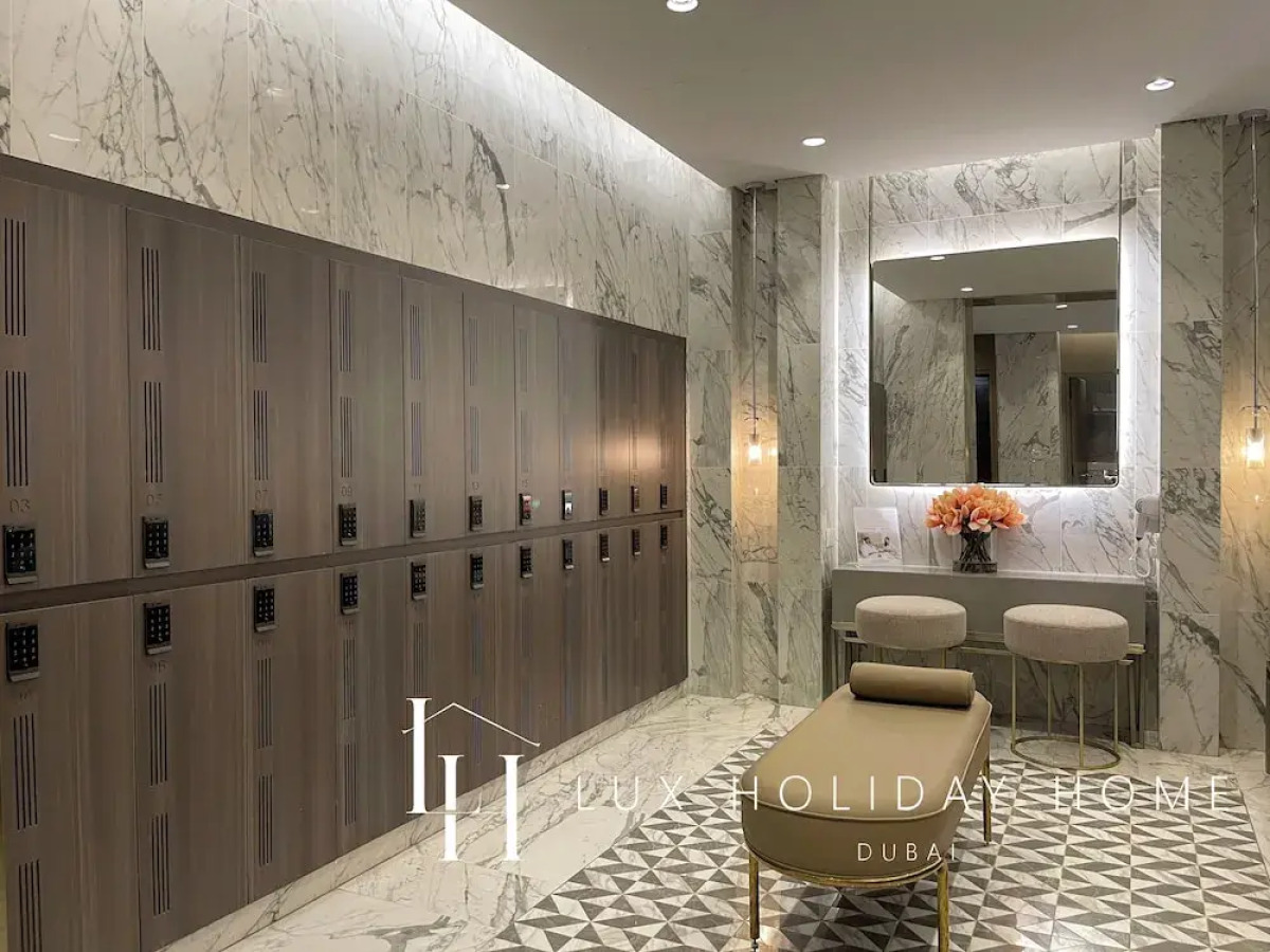 LUX The Paramount Sea View Suite