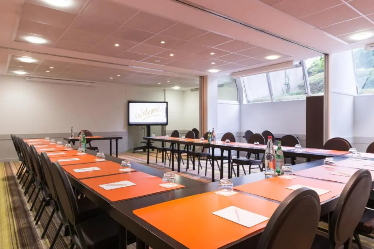 Отель Paris Boulogne