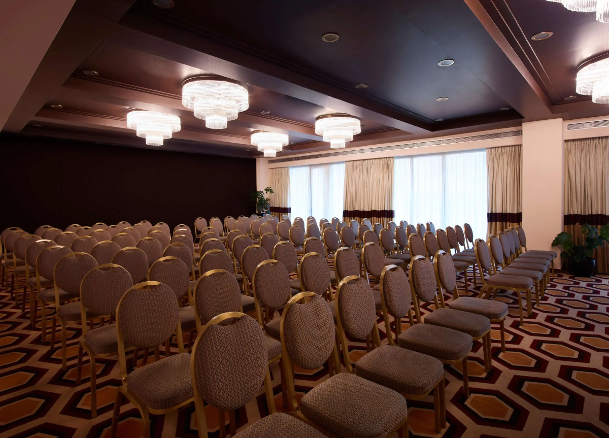 Отель Brown Acropol