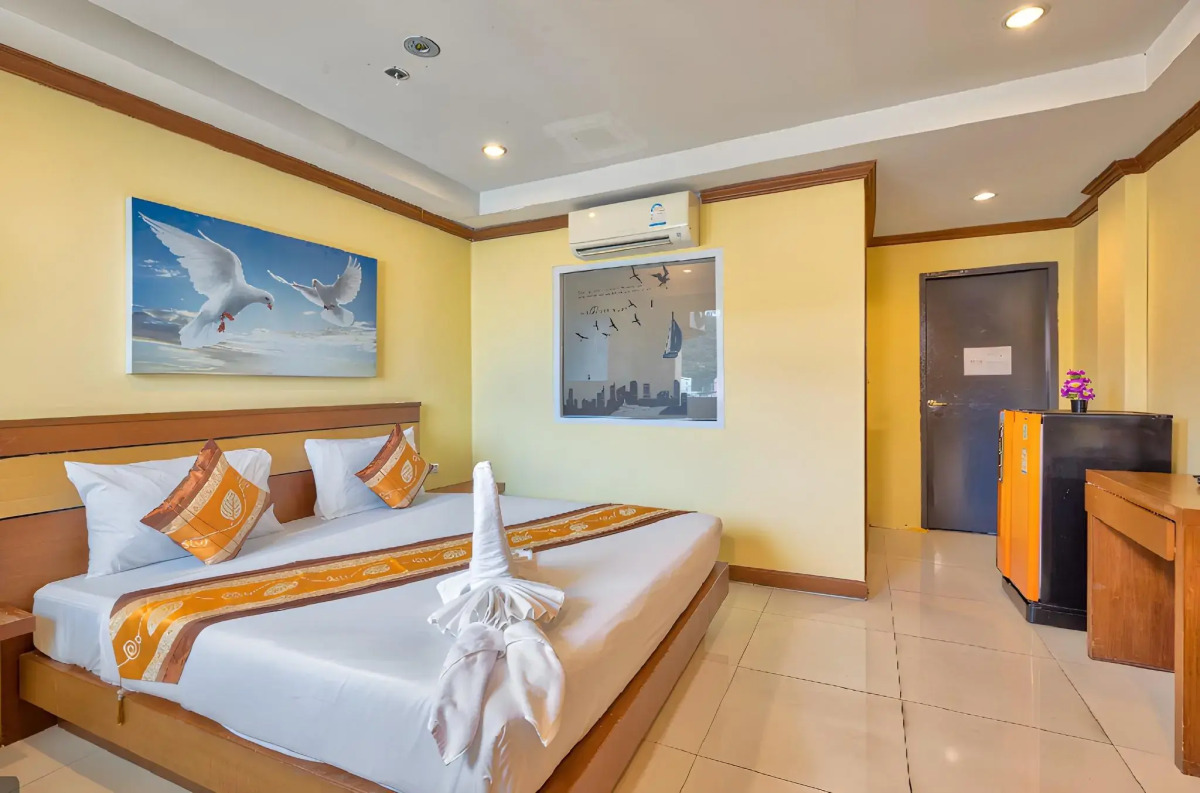 Отель TJ Patong