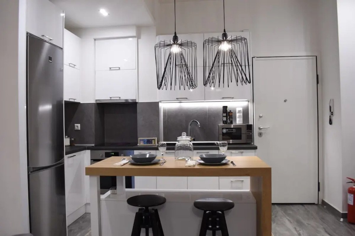 Alpinia Deluxe Apt Must