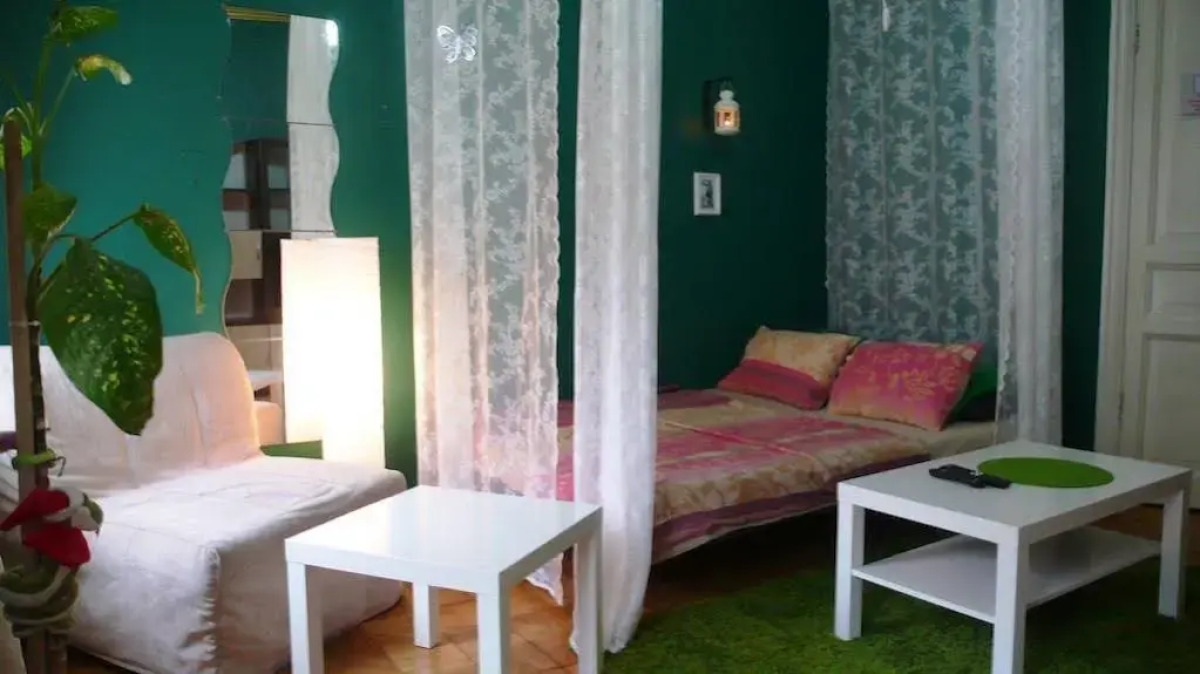 Students' Rooms na Petrogradskoy