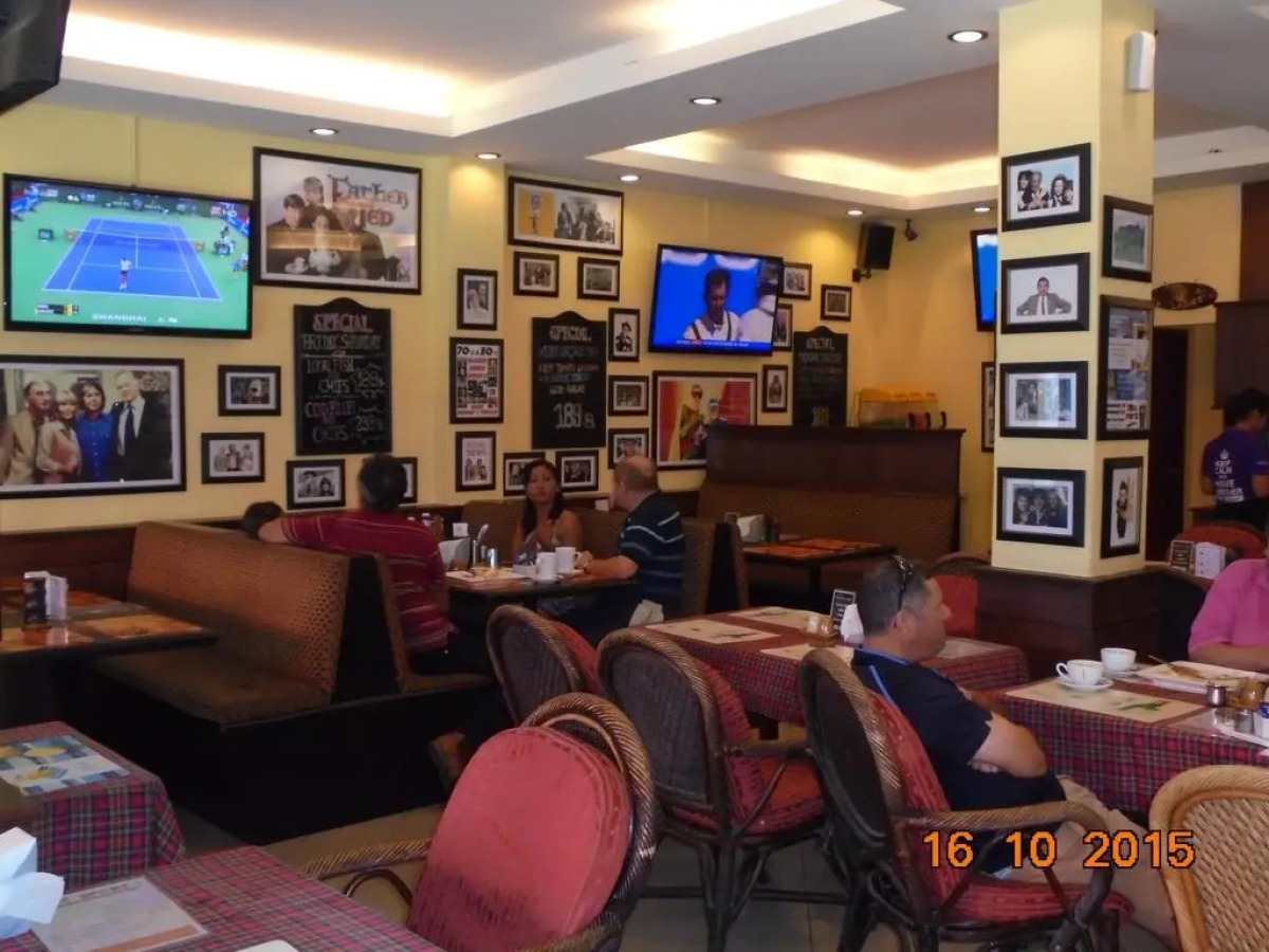 Robin’s Nest Guesthouse & Restaurant