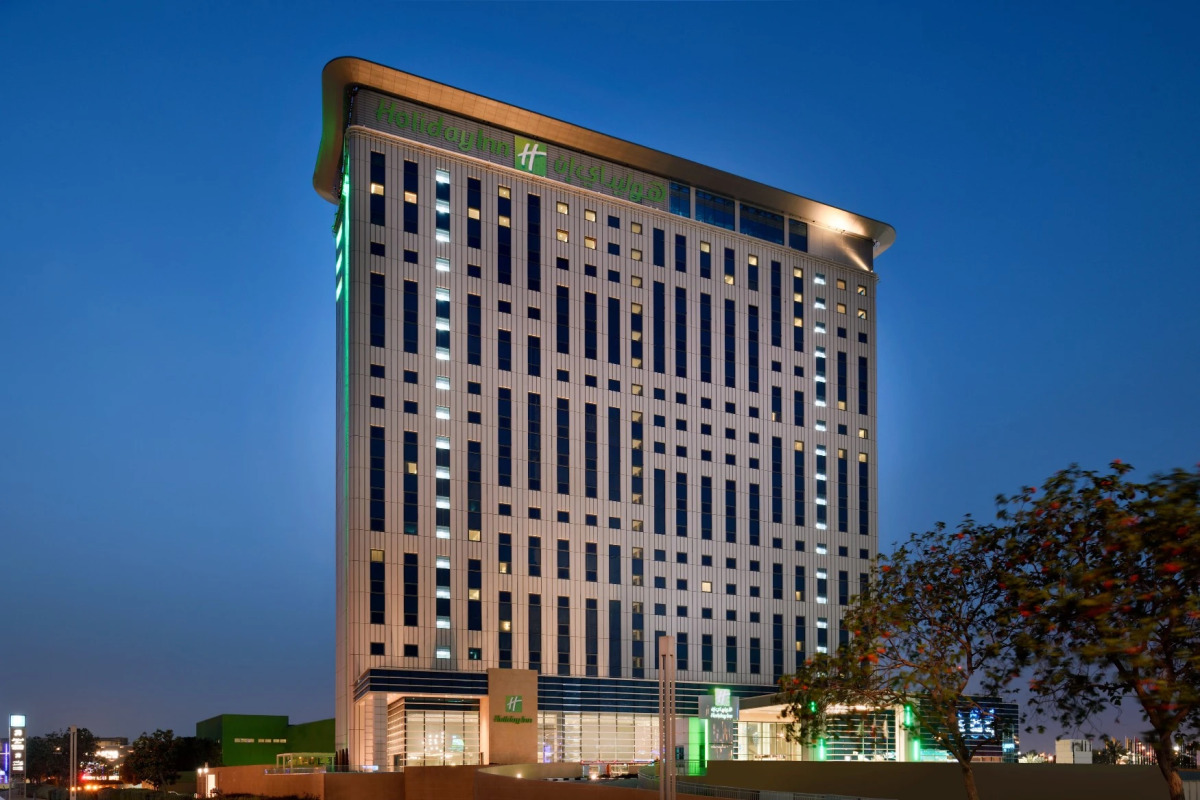 Отель Holiday Inn & Suites Dubai Festival City an IHG