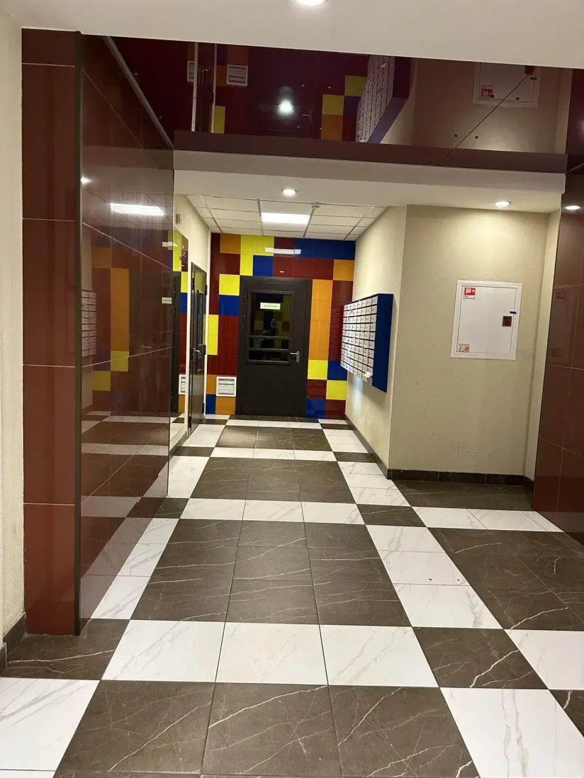 Juli Apart (Джули Апарт) на проспекте Кондратьевский 68 корпус 4