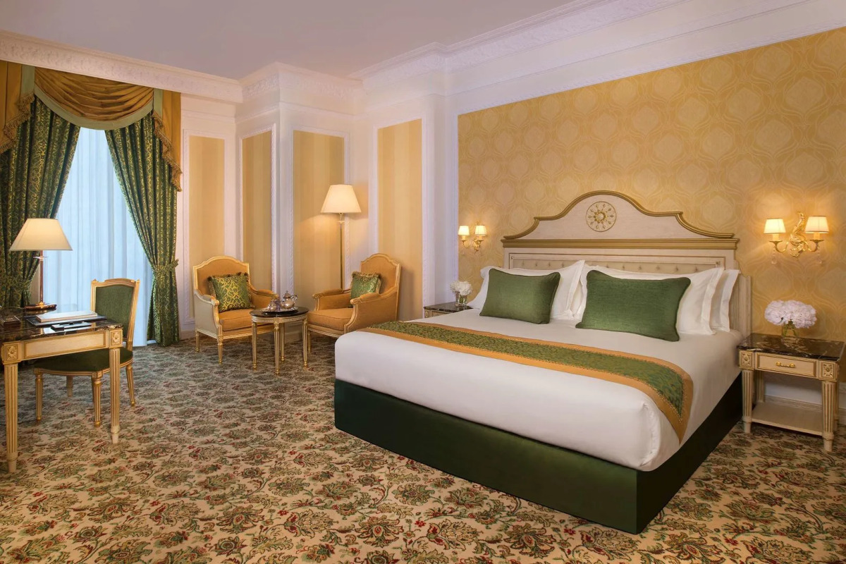 Royal Rose Abu Dhabi, a Curio by Hilton Affiliated Hotel