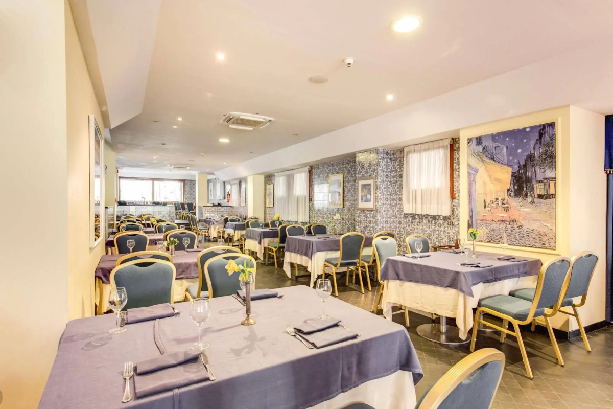 Marina Club Hotel