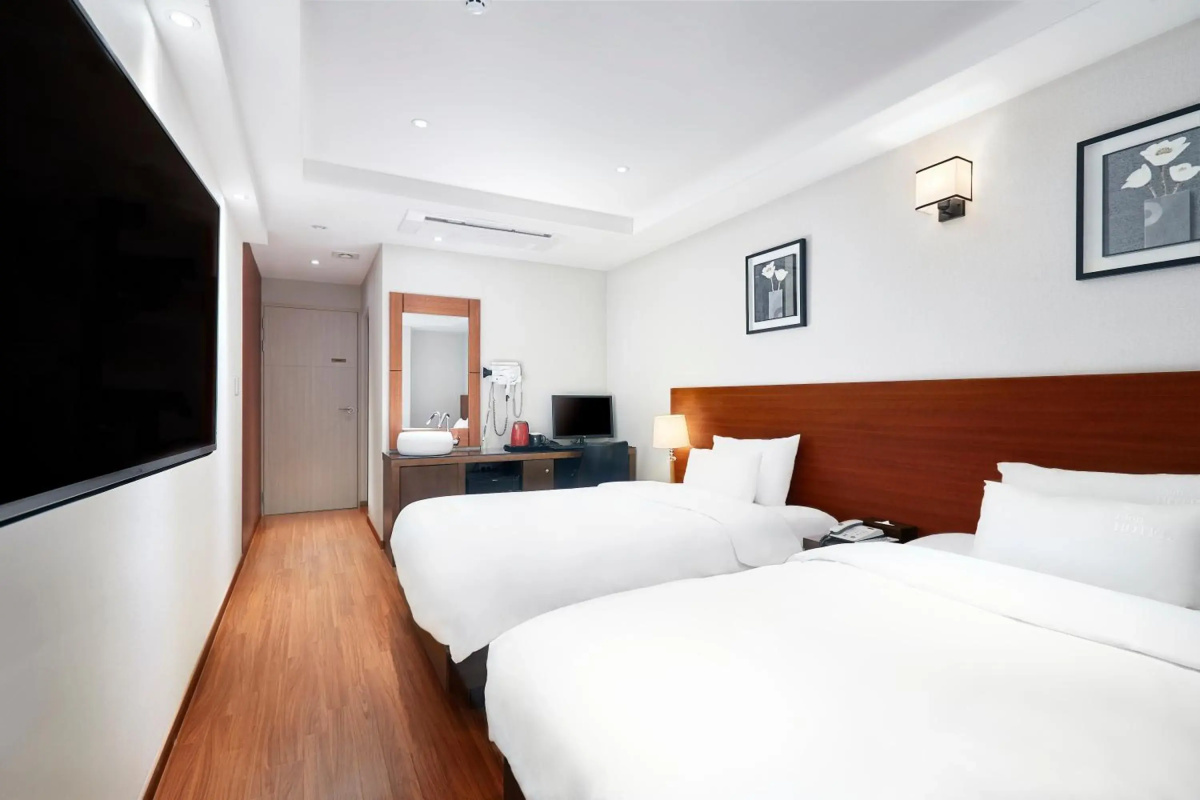 Lion Hotel