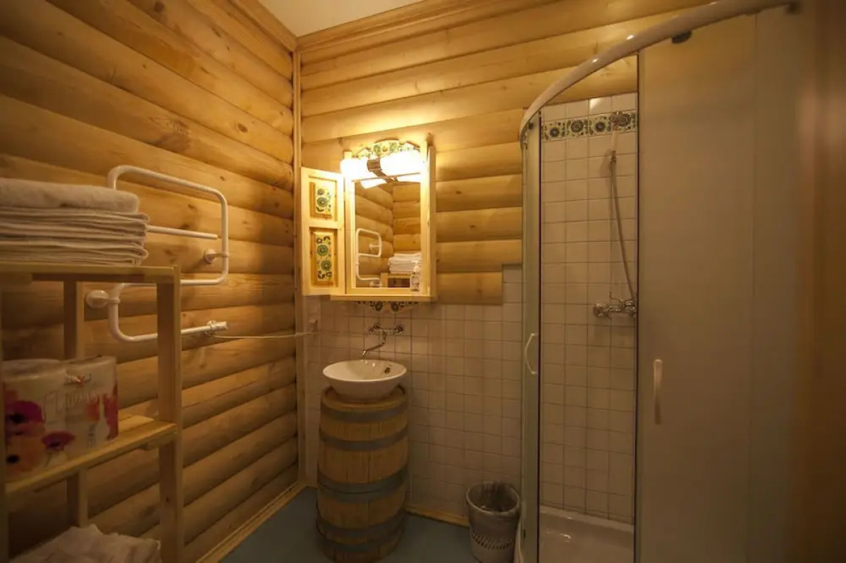 Отель «Шишки на Лампушке — Русская деревня»