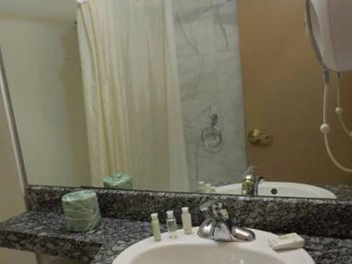 Red Carpet Inn Brooklyn