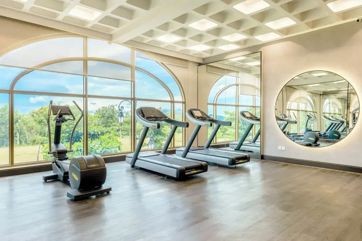 Capella Apartment Fireworks & Ocean View