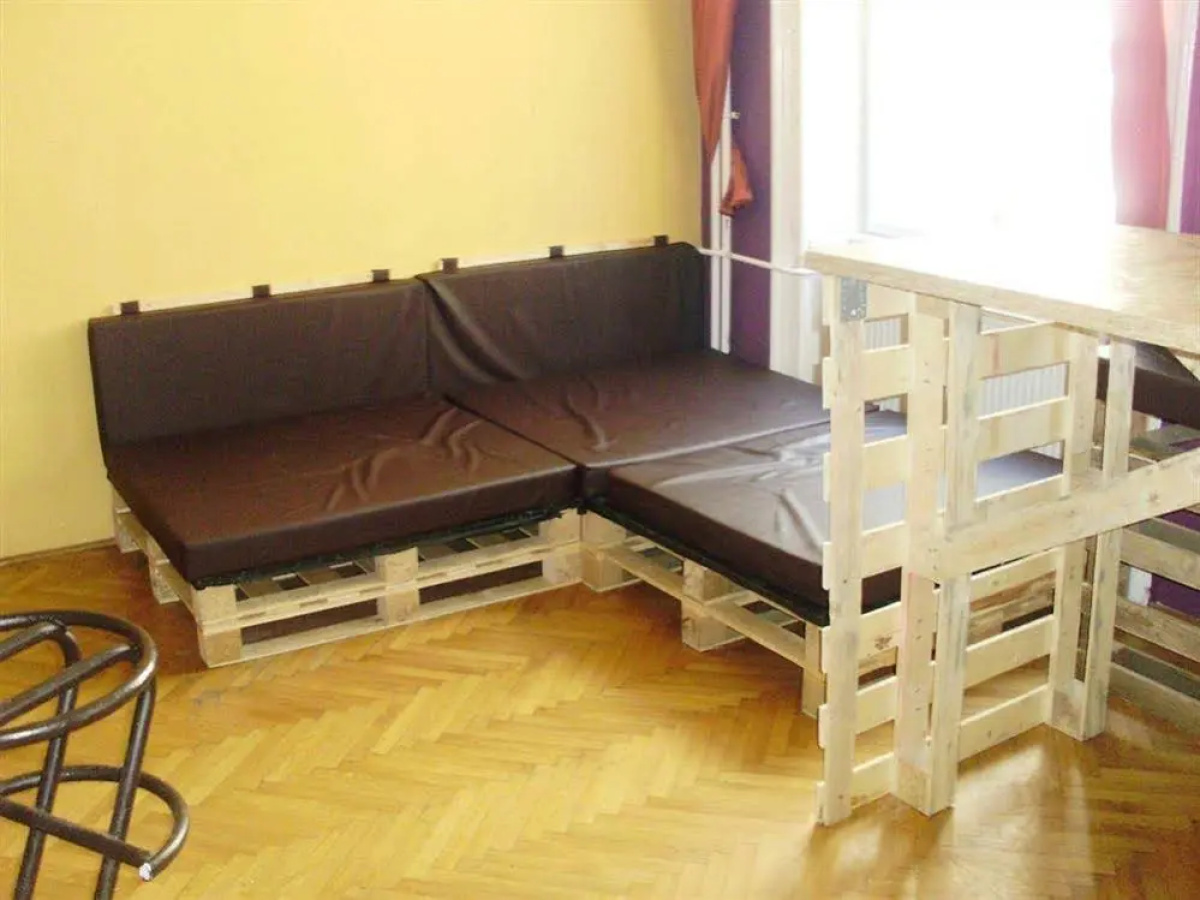 All-Central Hostel