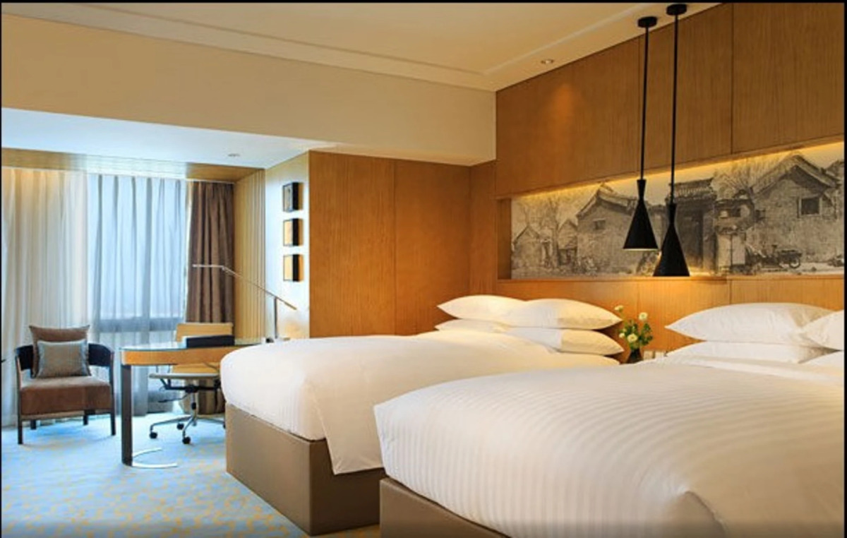 Отель Renaissance Beijing Wangfujing Hotel