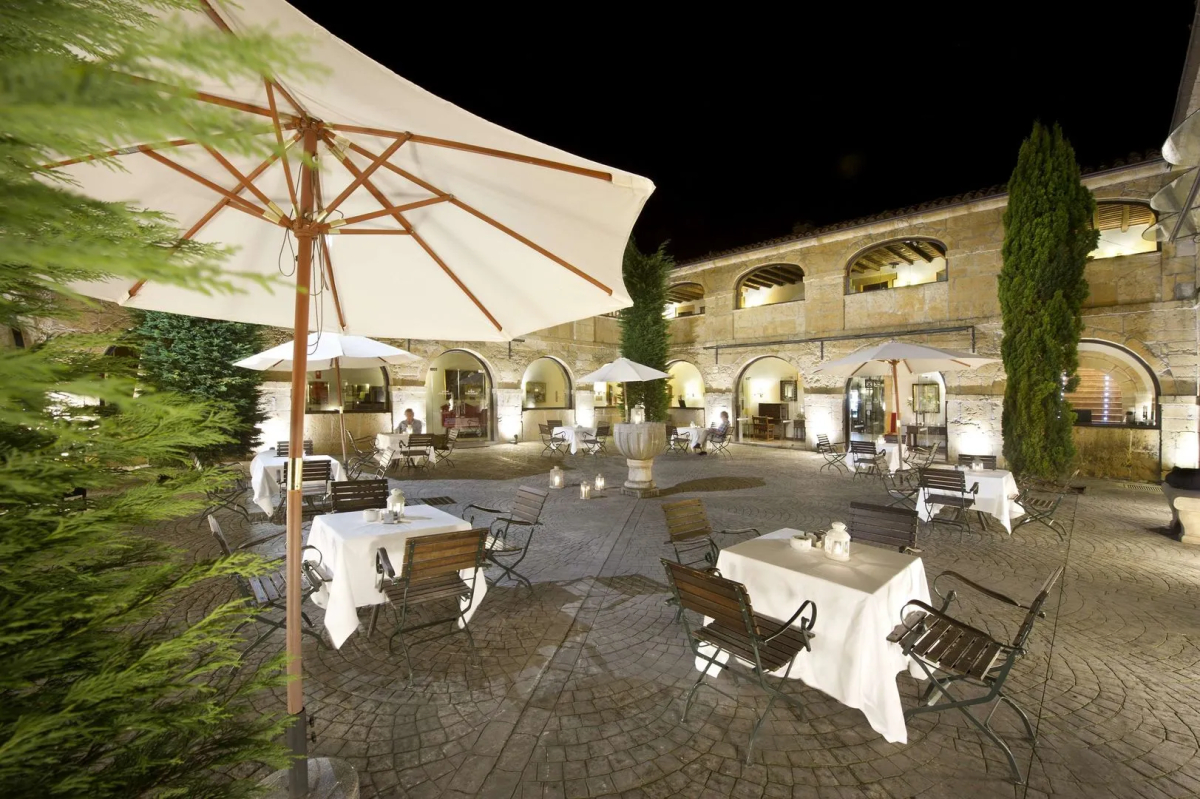 Parador De Cangas De Onis